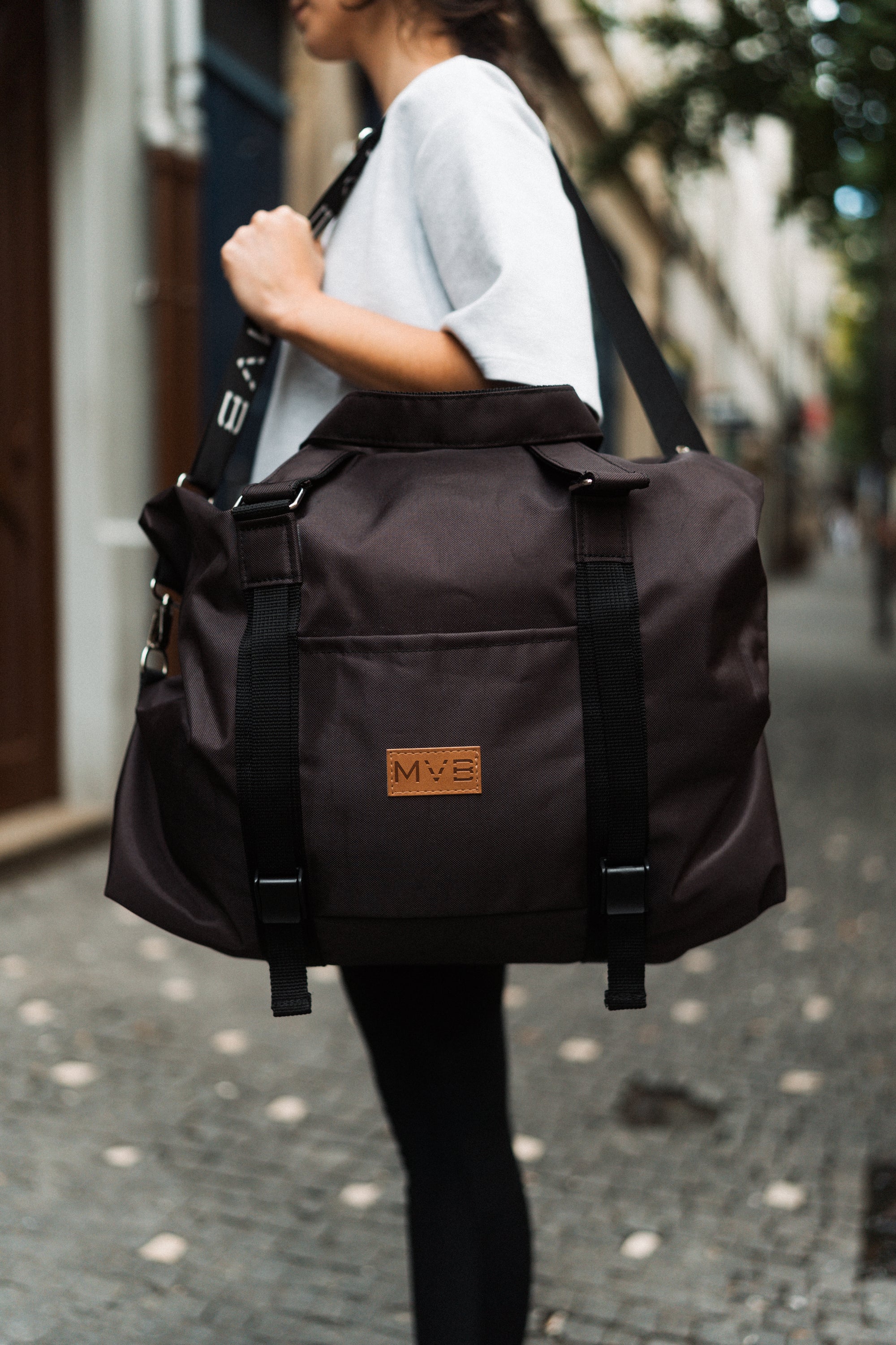 FLEXY  DUFFLE BAG - BROWN